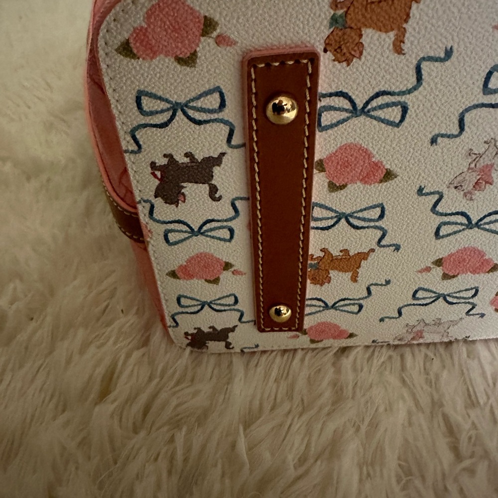 Dooney & Bourke Disney Aristocats purse - Picture 6 of 7